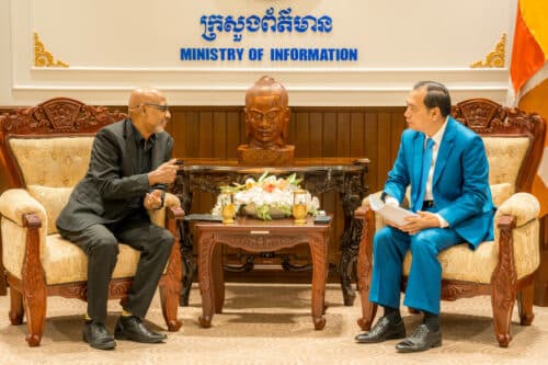 ឯកឧត្តម រដ្ឋមន្ត្រី នេត្រ ភក្ត្រា ជួបពិភាក្សាការងារជាមួយនាយកក្រុមហ៊ុន Infinity Sport ផ្តោតលើការលើកកម្ពស់វិស័យកីឡាតាមរយៈសារព័ត៌មាន