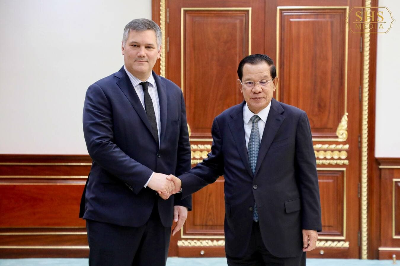 សម្តេចតេជោជំរុញកម្ពុជា-បារាំងបន្តពង្រឹងផ្នែកពាណិជ្ជកម្ម សេដ្ឋកិច្ច និងវិនិយោគបន្ថែមទៀត