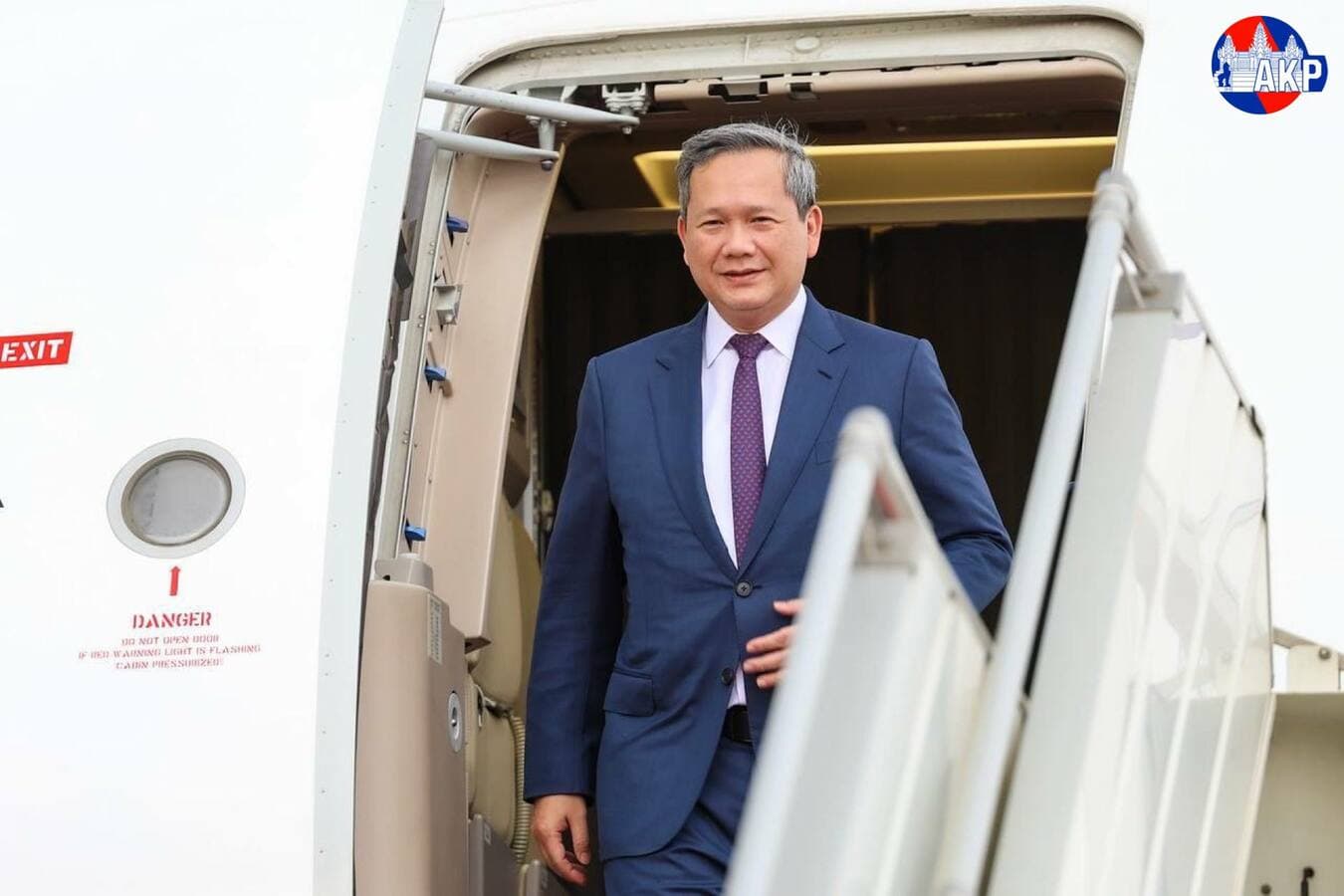 សម្តេចធិបតី ហ៊ុន ម៉ាណែត អញ្ជើញដល់អាកាសយានដ្ឋានអន្តរជាតិតេជោ បន្ទាប់ពីបានចូលរួមកិច្ចប្រជុំដំបូងនៃក្រុមប្រឹក្សាសន្តិភាពនៅអាម៉េរិក និងទស្សនកិច្ចនៅអឺរ៉ុប