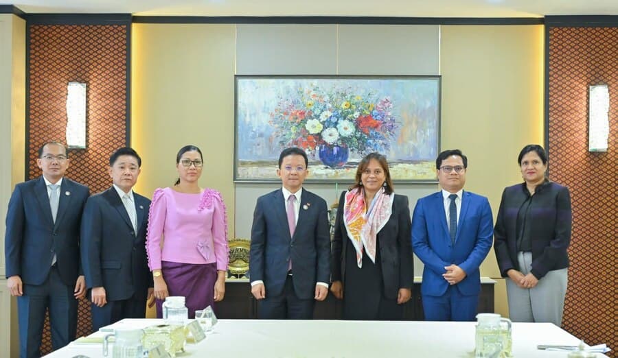 សាជីវកម្មហិរញ្ញវត្ថុអន្តរជាតិ និងក្រសួងឧស្សាហកម្ម ពិភាក្សាអំពីបរិវត្តកម្មវិស័យកាត់ដេរ ស្បែកជើង និងផលិតផលធ្វើដំណើរ និងការពង្រឹងឧស្សាហកម្មប្រតិគមន៍