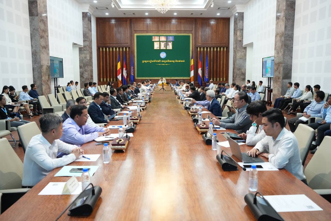 ផែនការយុទ្ធសាស្ត្រចុះមូលដ្ឋាន ខេត្តព្រះសីហនុ ផ្អែកលើគោលនយោបាយអាទិភាព ទឹក ផ្លូវ ភ្លើង មនុស្ស និងបច្ចេកវិទ្យា