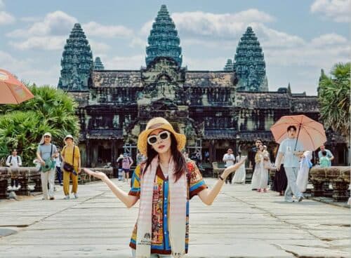 Sandara Park បង្ហោះរូបភាពខ្លួននៅតំបន់អង្គរ លើ Instagram ទាក់ទាញការចាប់អារម្មណ៍ខ្លាំងពីអ្នកគាំទ្រ